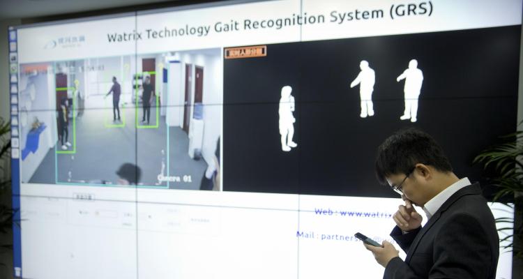 You are currently viewing China can apparently now identify citizens based on the way they walk – CCTVSG.net