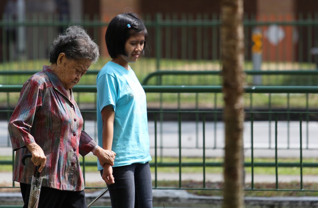 indonesian maid in singapore 1